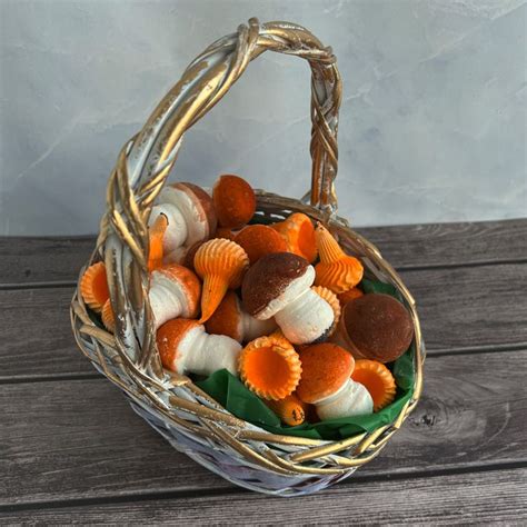 Зефирные грибы | Съедобные подарки своими руками, Цветы из сахарной ...