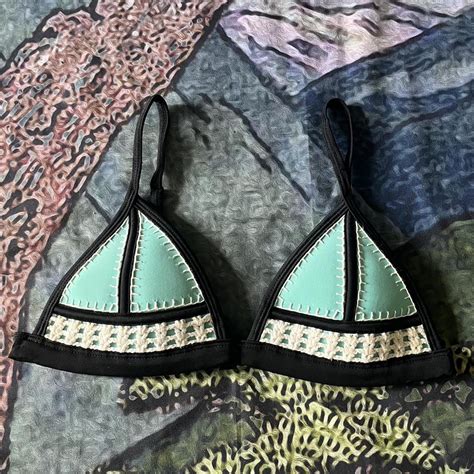 Triangl Bikini Top Size Xs Flaws Clasp Is Broken Depop