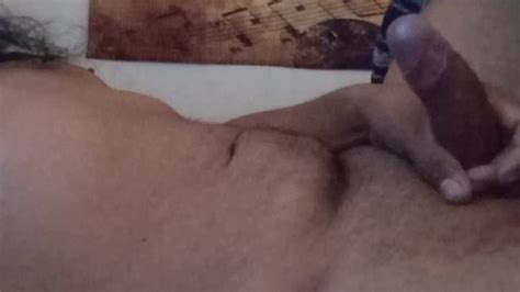 Despierto Erecto Y Me Masturbo Termino A Chorros Pornhub Gay