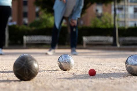 Petanca qué es y cómo se juega a la petanca VALIDA