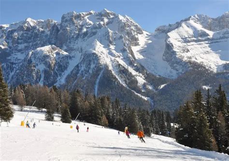 Madonna Di Campiglio Skiing Snowboarding Ski Lifts Terrain Trail