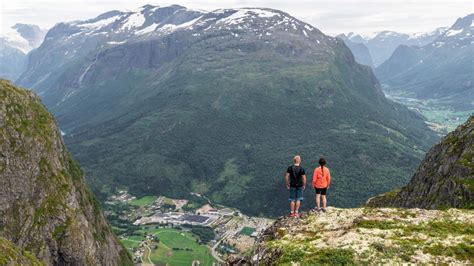 Hiking Trails at Mt. Hoven (1011 m.) | Loen Skylift