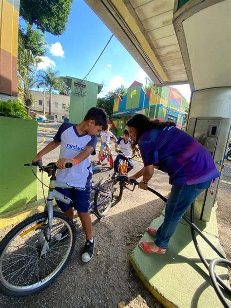 Aprendendo na Transitolândia Colégio Piedade