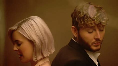 Clip Rewrite The Stars Anne Marie Et James Arthur Se S Duisent Sur