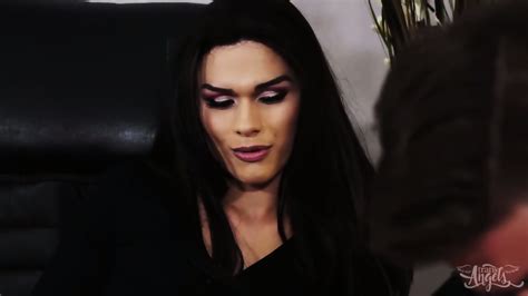 White Juicy Dick Finds A Way In Tranny Ass