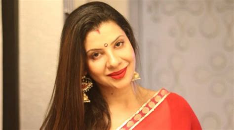 Bigg Boss Fame Sambhavna Seth Rushed To The Hospital After She