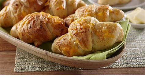 Petits Pains Croissants Aux Trois Fromages Bake Good