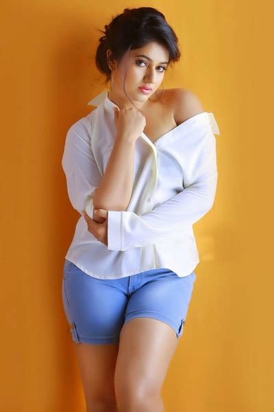 50 Rare Sexy Pictures Of Poonam Bajwa Hot Collections