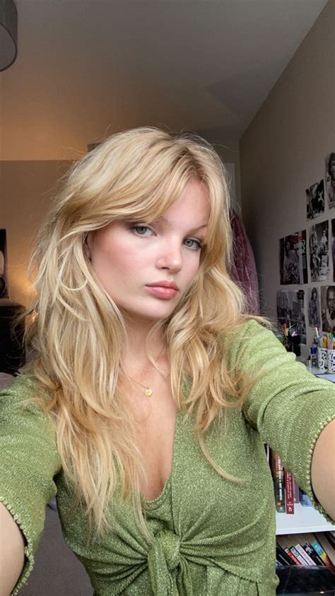 Pin By Bella On Hair I Want Long Hair With Bangs Edgy Blonde Hair Haircuts Straight Hair