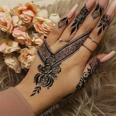 Pin By Lori Workman Collins On Tattoos Simple Mehndi Designs