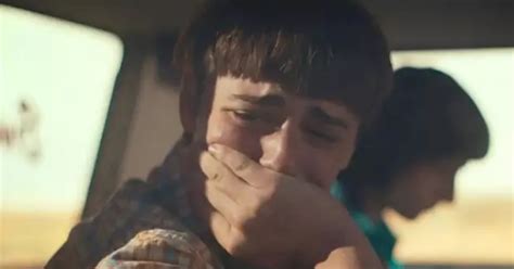 Confirman que Will de Stranger Things es gay y está enamorado de Mike