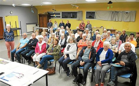 À Saint Nolff 110 marcheurs loisir aux Ajoncs dor Le Télégramme