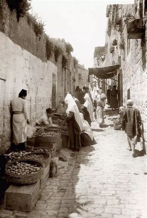 Women Of Bethlehem Late Th Early Th C Bethlehem