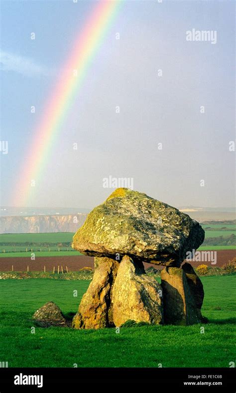 Neolithic Tomb St David S Wales Hi Res Stock Photography And Images Alamy