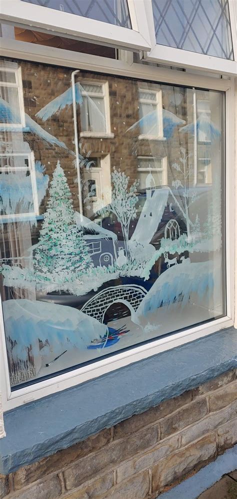 Winter window painting | Window painting, Winter window, Window art