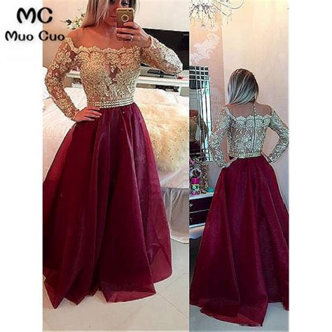 Long Sleeves Muslim Evening Dresses A Line V Neck Appliques Lace Beaded