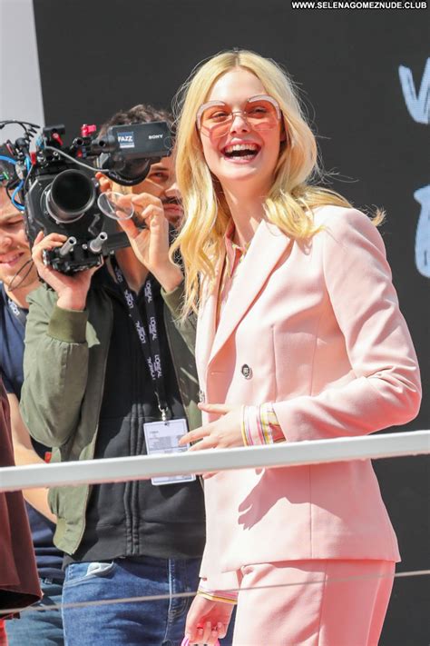 Elle Fanning No Source Babe Celebrity Sexy Beautiful Posing Hot Nude Celebrities Mobile