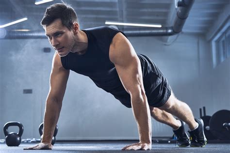 Ejercicios de flexiones Guía para Hombres iFitness