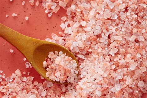 What Are The Beauty Benefits Of Using Himalayan Pink Bath Salt N