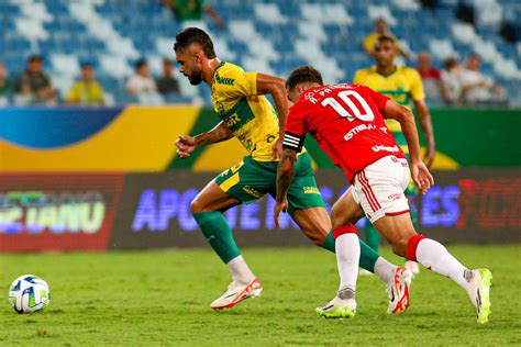 Veja fotos de Cuiabá x Internacional pelo Campeonato Brasileiro