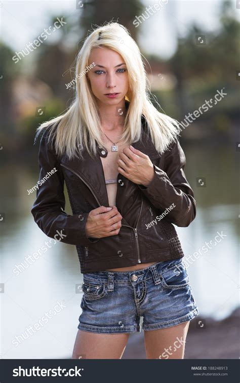 Very Skinny Model Blonde Straight Hair Stock Photo 188248913 Shutterstock