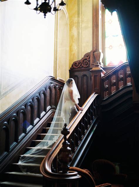 Southern Mansion Elopement Inspiration | Georgia Wedding Inspiration