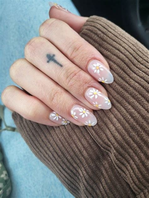 Ideas De Flores Blancas Para Tus U Itas In Spring Acrylic Nails