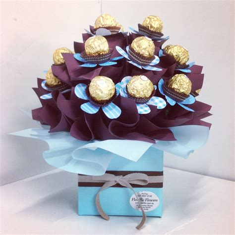 Chocolate bouquet Candy Bouquet Diy, Sweet Bouquet, Gift Bouquet ...