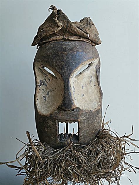 Mask 1 Wood and raffia Pygmée Ndaaka Baali Congo Catawiki