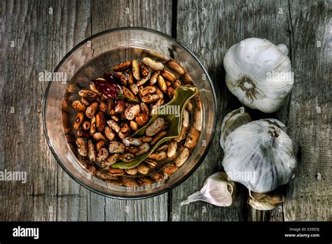 Garlic And Borlotti Beans Stock Photo Alamy