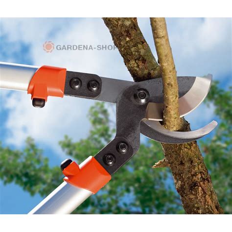 Сучкорез Gardena 700 B Premium 08710 купить | Гардена садовый инвентарь ...