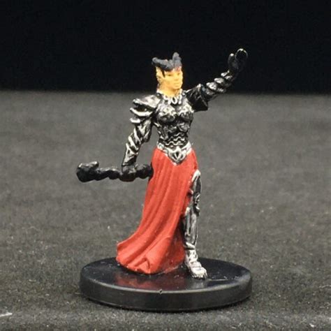 Tiefling Cleric of Asmodeus (8/60) - #104164 - Mindtaker Miniatures