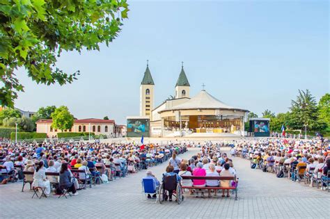 ZARÁNDOKLAT VIA SACRA Zarándoklat Medjugorjéba az első jelenés