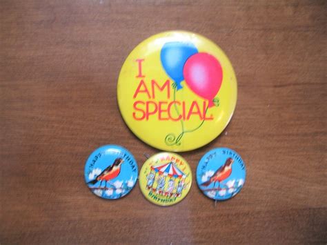 Lot Of 4 Vintage Religioushappy Birthday 1950s 80s Metal Pinback Pin