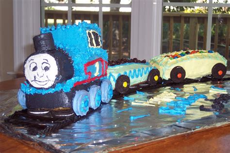 Family, Food, and Fun: Thomas the Tank Engine Cake