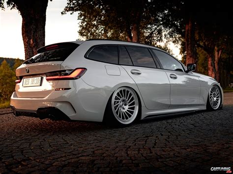 Tuning BMW 330i Touring M Package G21 Back