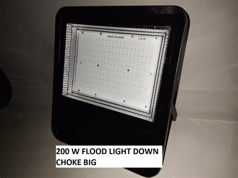 Metal Body 200WT LED Flood Light Down Choke IP Rating IP66 At Rs