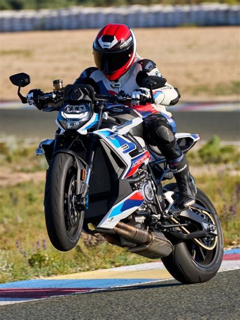 A Bmw Apresenta A M R A Naked Mais Potente Do Mercado A Gazeta