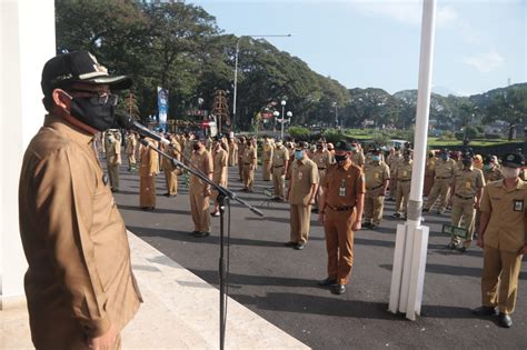 Gelar Apel Perdana Pemkot Malang Tandai Penerapan Tatanan Normal Baru