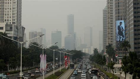 Potret Kabut Polusi Udara Jakarta Hari Ini ASN Sudah WFH Tapi Masih