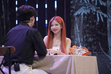 Lần thứ hai tỏ tình trong show hẹn hò hot girl khóc khi bị từ chối