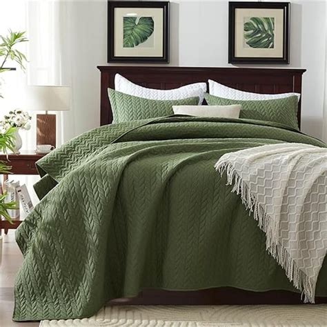 Quilts and Bedspreads | Coverlet bedding, Living room green, Bed spreads