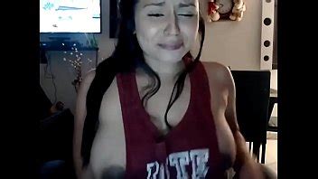 Lampeggiante su Cam mentre il fratello è in camera Crazycamsss website XVIDEOS