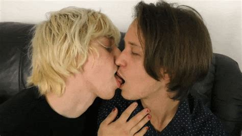 Hot Gay Kissing And Mouth Fetish 42 Zeke Wolf And Elis Ataxxx Manpuppy MP4 720 Manpuppy