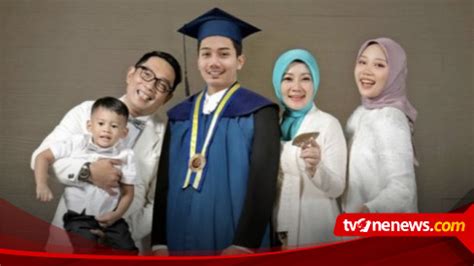 Haru Ini Pesan Atalia Praratya Di Wisuda Eril Kita Pernah Bermimpi