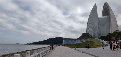 Opera House : Zhuhai China | Visions of Travel