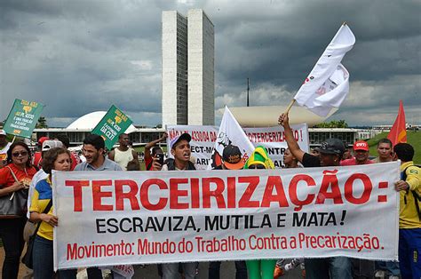 Pl Do Período Fhc Que Amplia Terceirizações Pode Ser Votado Política