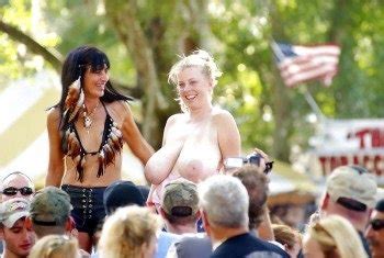 Center Of Attention Porn Pic