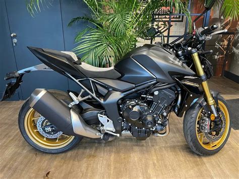 Купить новый Honda CB 1000 Hornet инжектор 6 передач в Казани чёрный naked bike 2025 года по