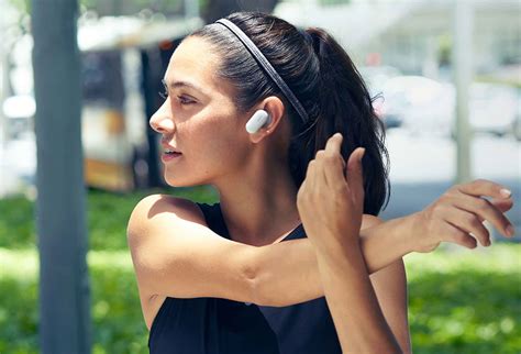 Sony's WF-SP900 Headphones Are All-in-One Waterproof Wireless Headphones